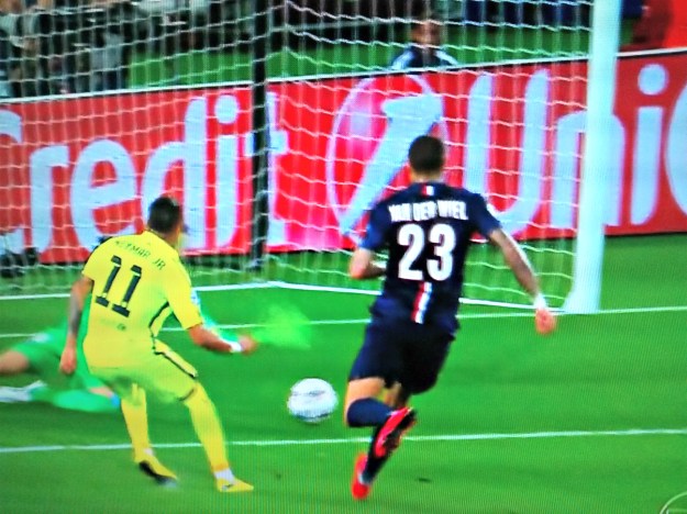 Neymar faz gol no PSG 1 a 0