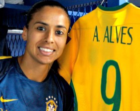 Andressa Alves: a força do contra-ataque - Foto: CBF