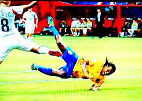 Formiga fez gol e sofreu pênalti