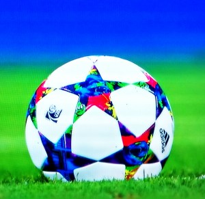 Liga dos Campeões bola 66