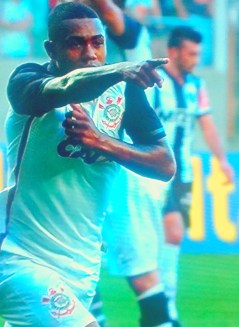 Malcom: gol muda o jogo no Independência